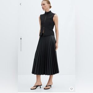 Mango leather effect, pleated skirt